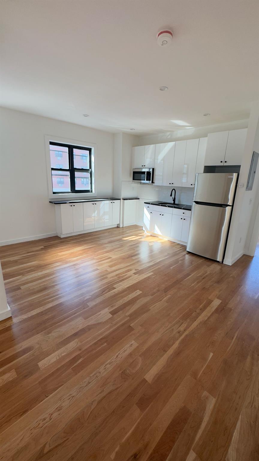 32 Radde Place Property Photo 8