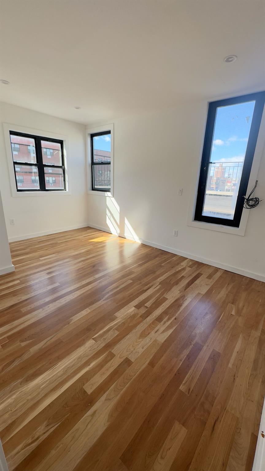 32 Radde Place Property Photo 11