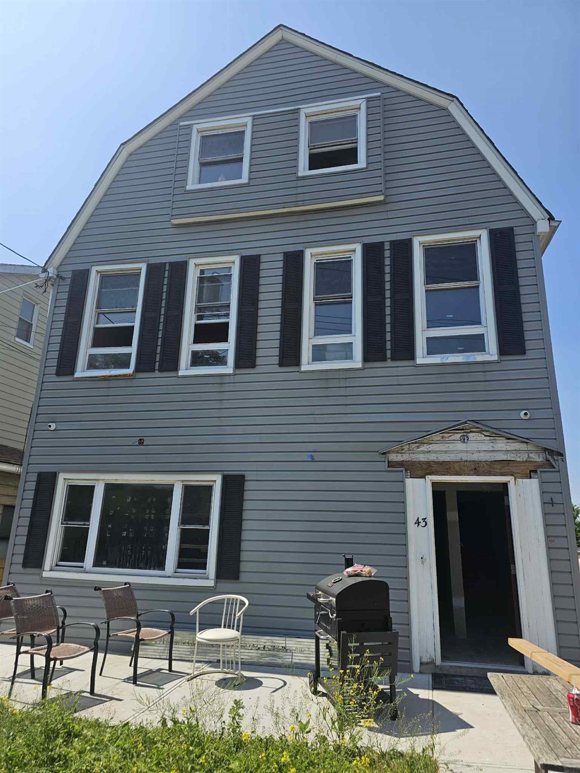 43 Belair Rd Property Photo 1