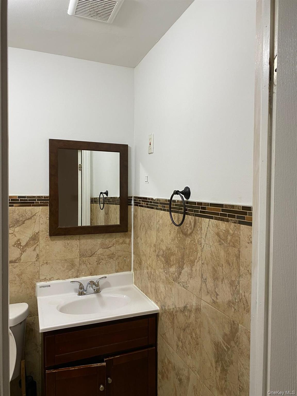 980 Sutter Avenue Property Photo 22