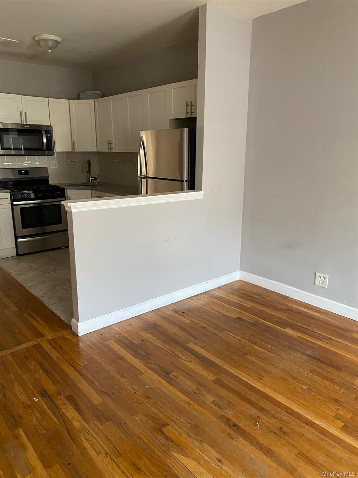 980 Sutter Avenue Property Photo 33