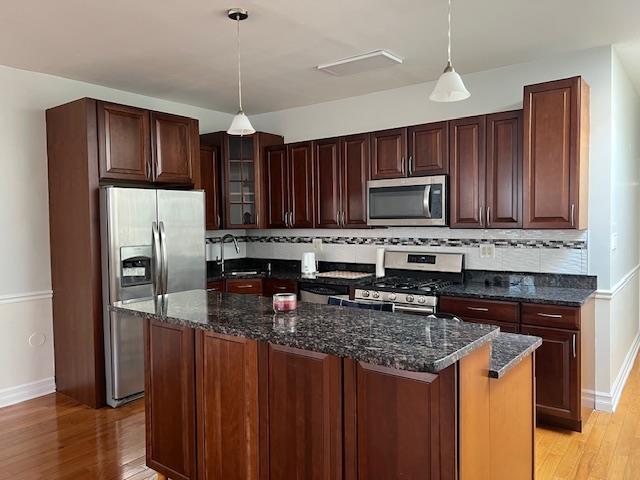 8617 102nd Street Property Photo 6