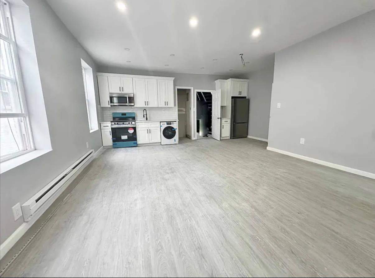 348 Legion Street Property Photo 1