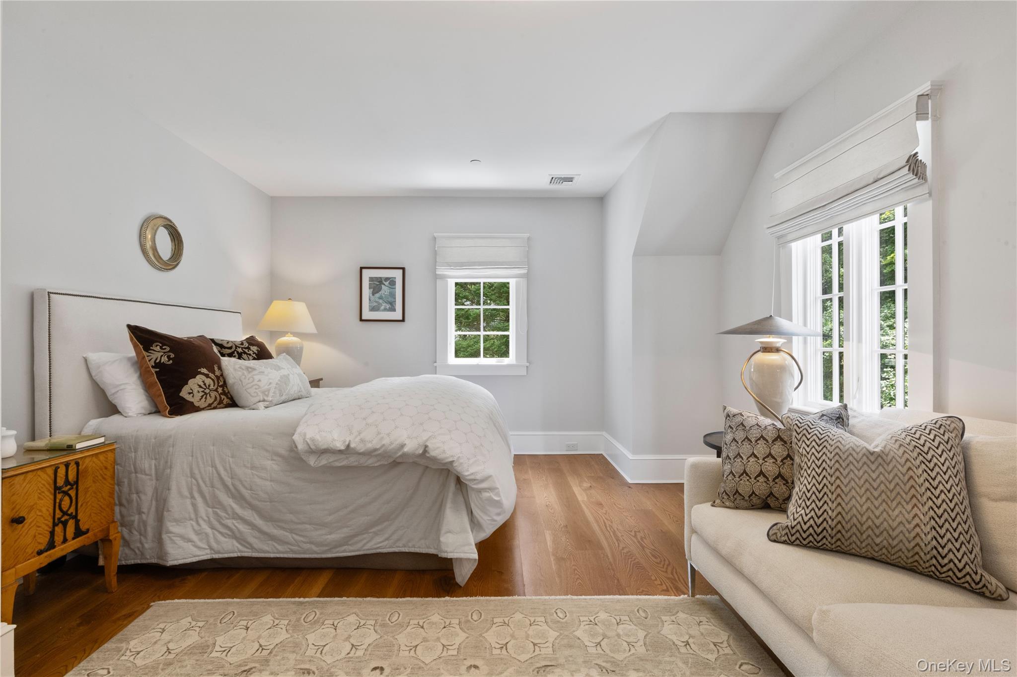 4 Commodore Avenue Property Photo 16