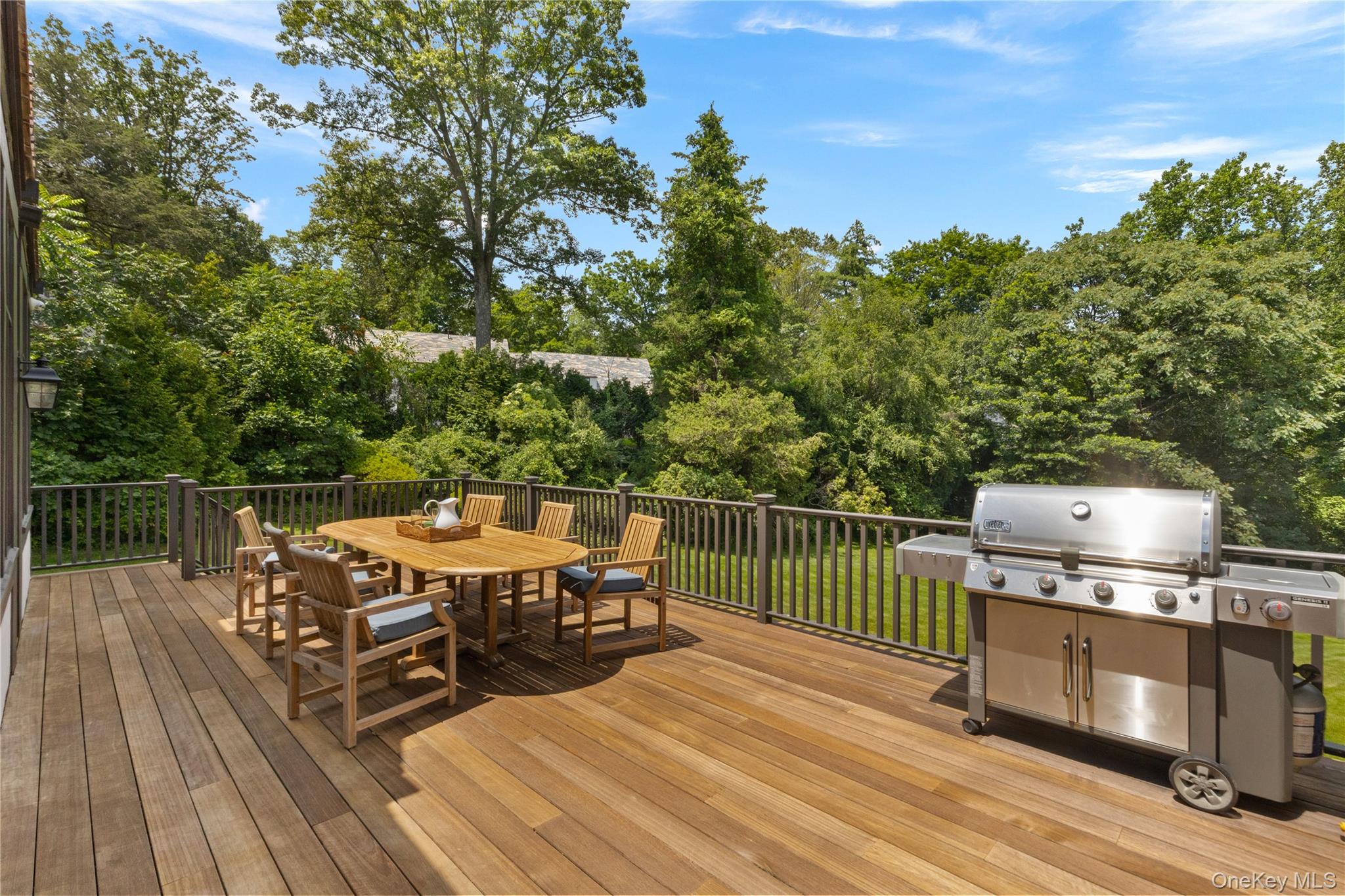 4 Commodore Avenue Property Photo 39