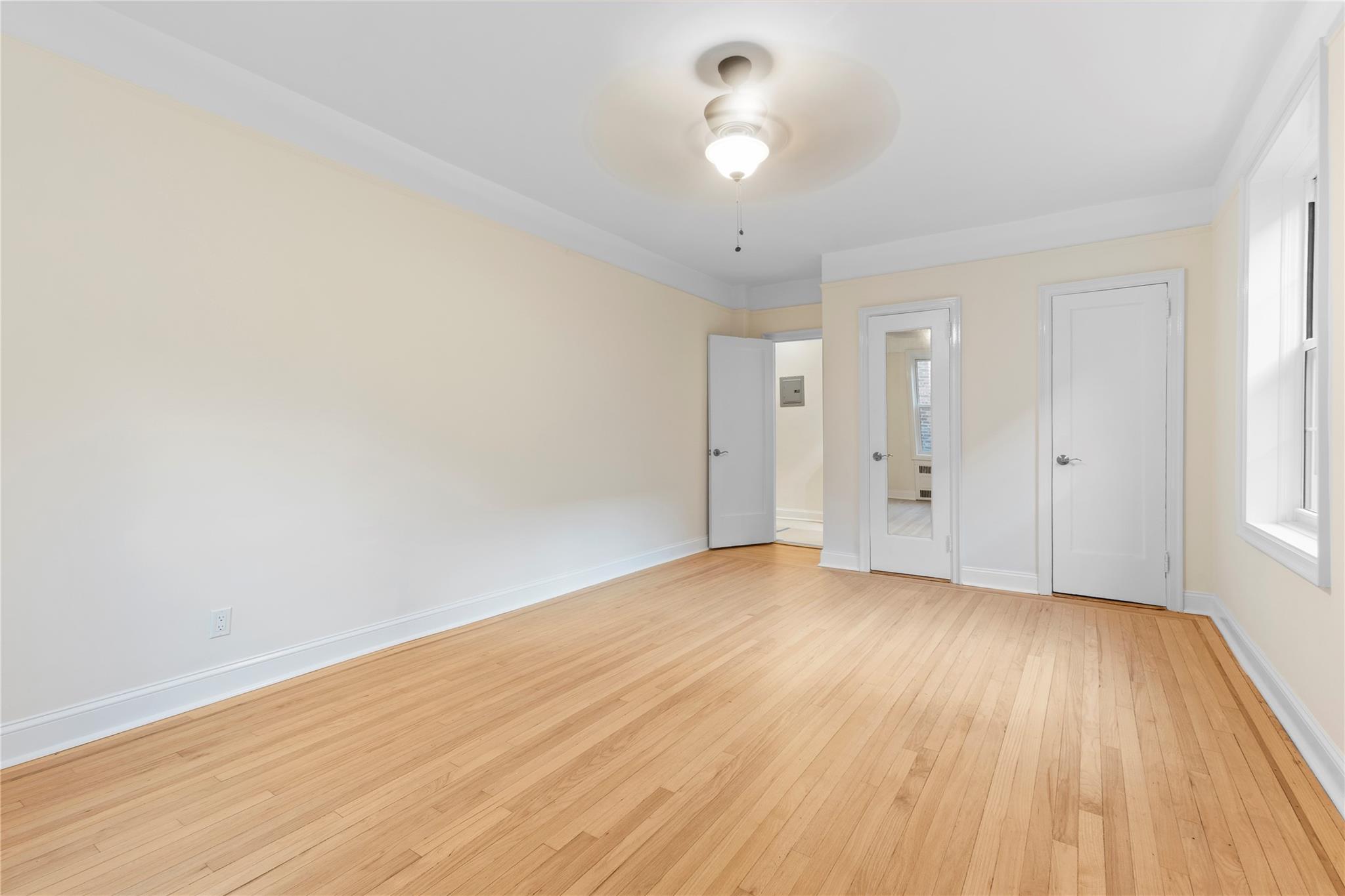 11007 73rd Road 4d Property Photo 6