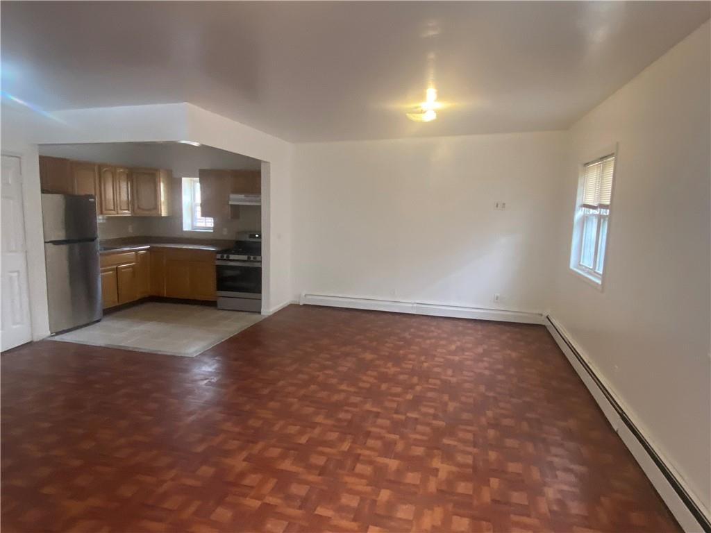 960 E 181st Street Property Photo 6