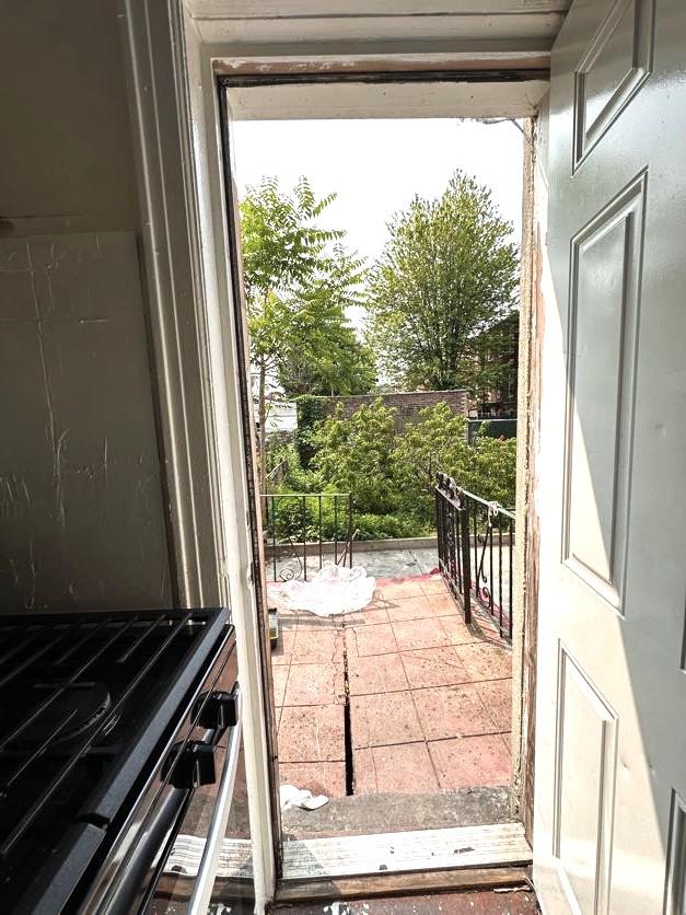 80-10 95th Avenue Property Photo 13