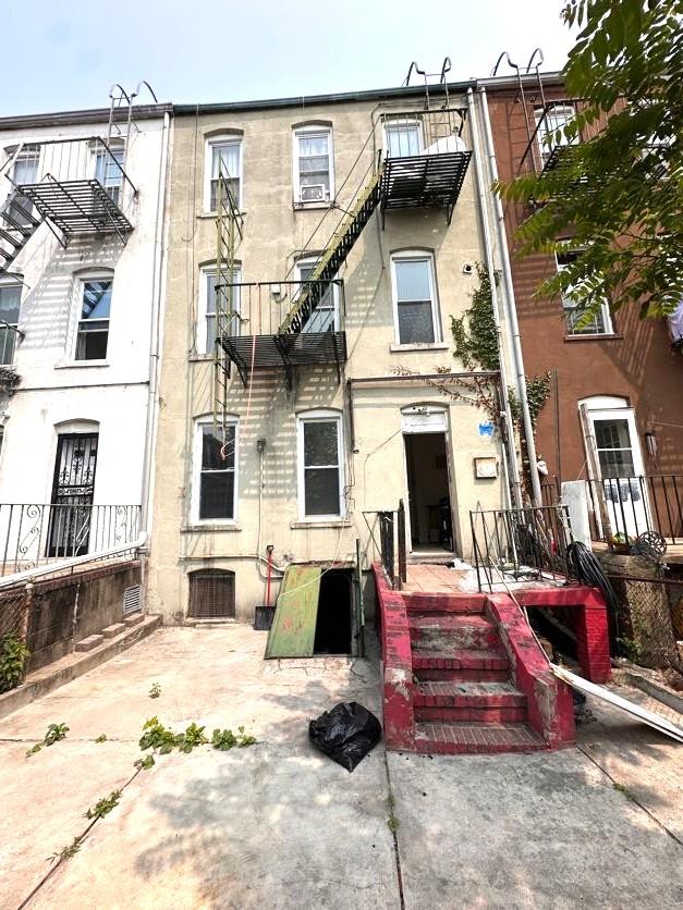 80-10 95th Avenue Property Photo 18