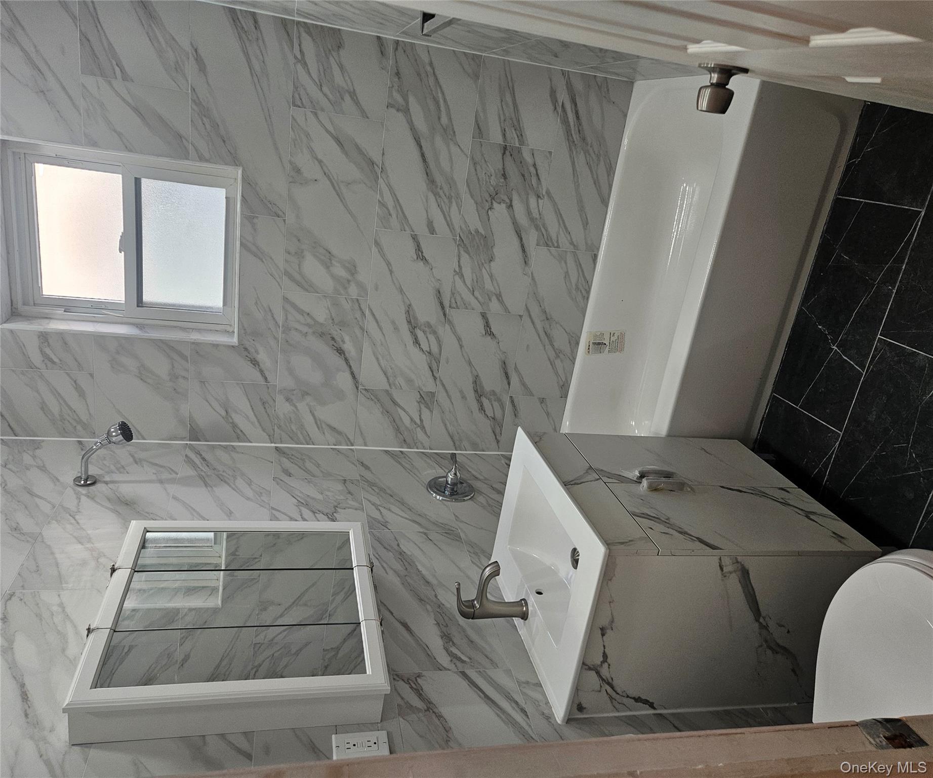 495 Milford Street Property Photo 15