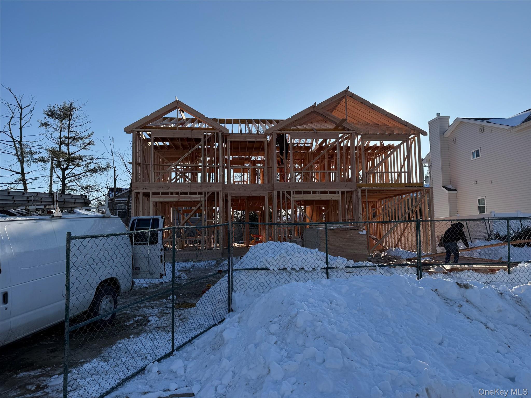 20 Raynham Drive Property Photo 1