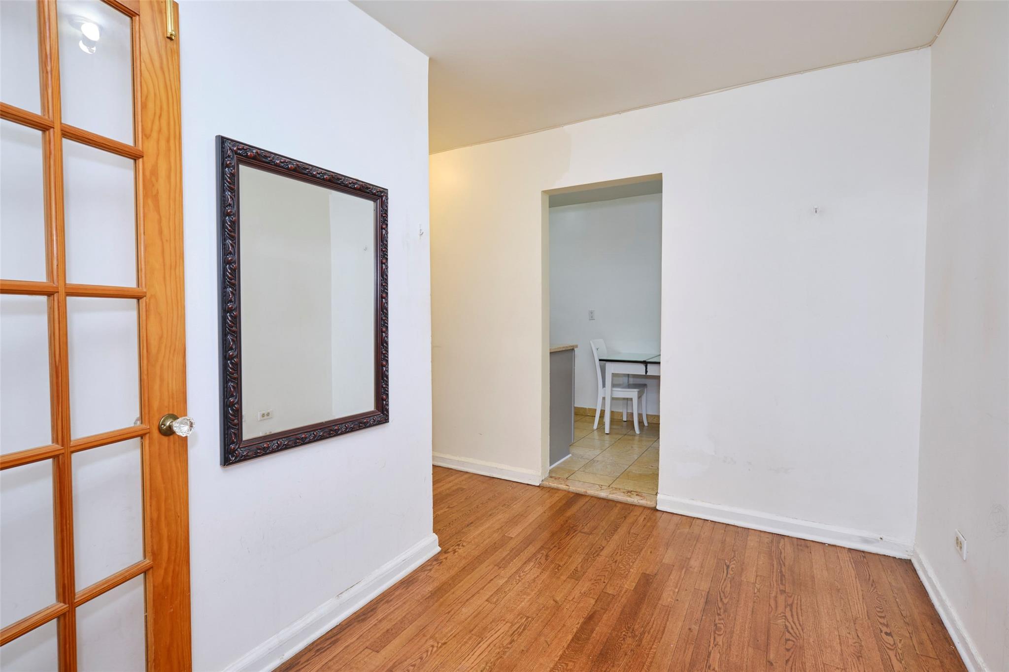 67-25 Clyde Street 2l Property Photo 6