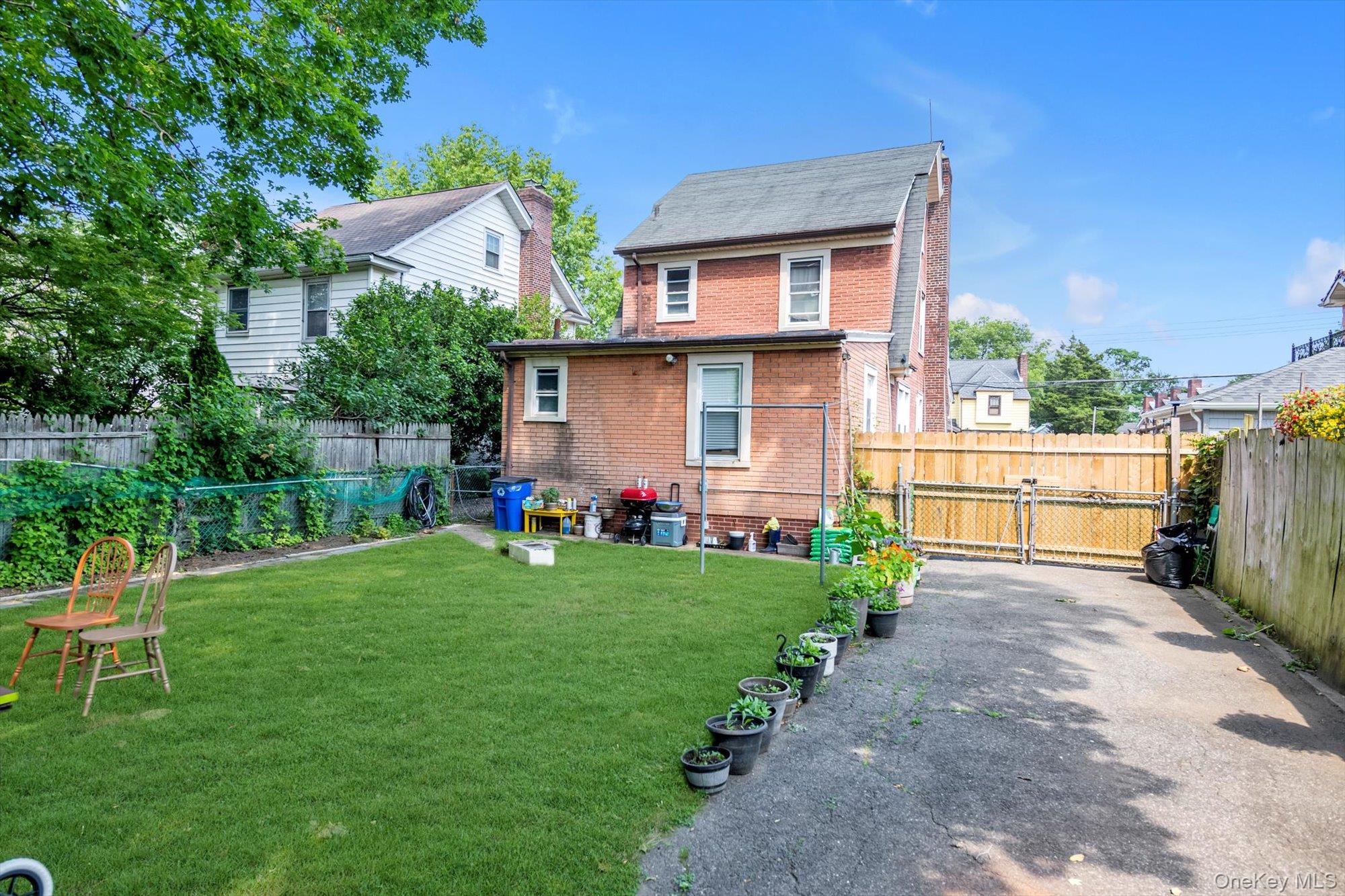 4360 Auburndale Lane Property Photo 2