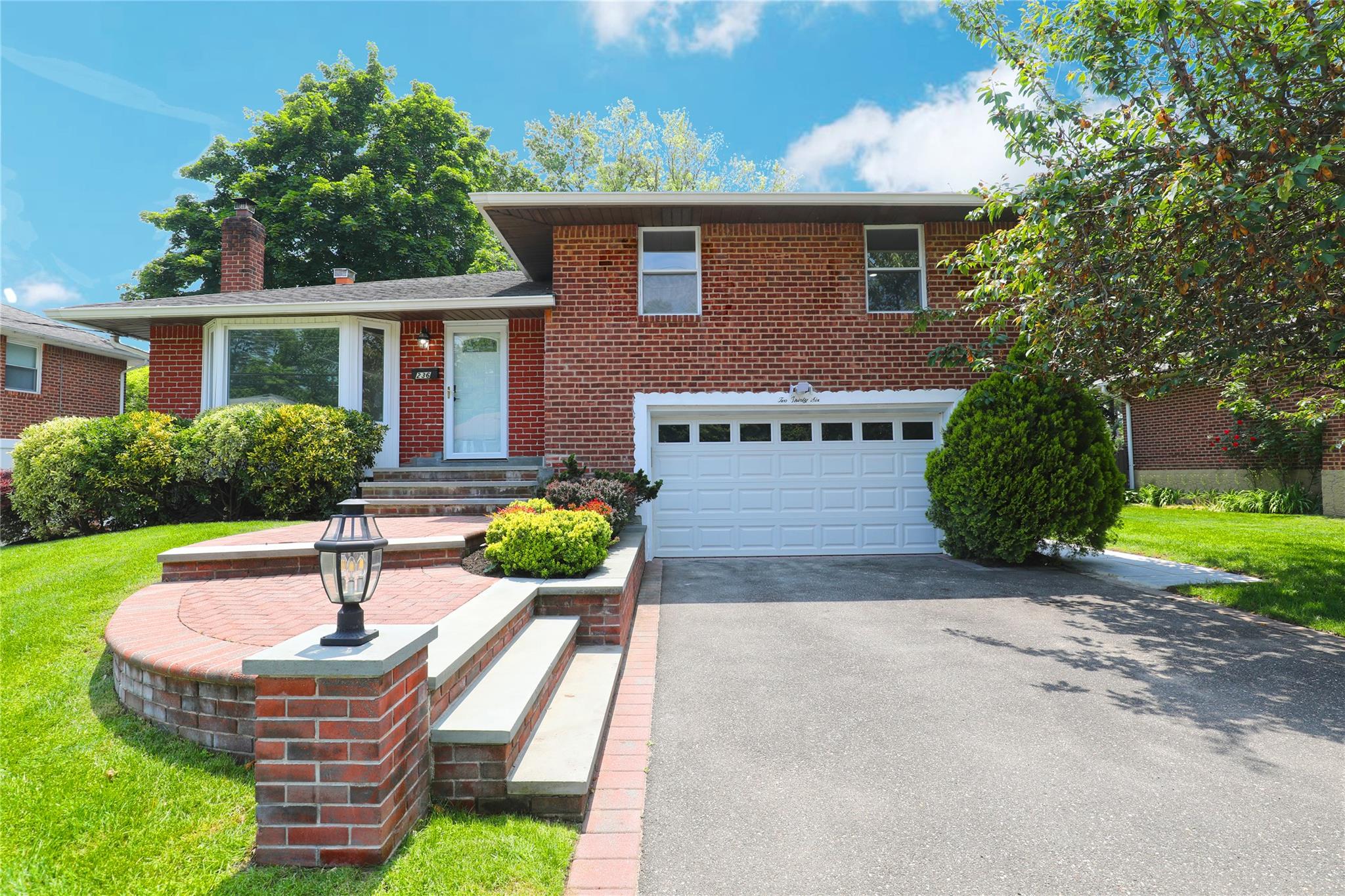 236 Martin Drive Property Photo 1