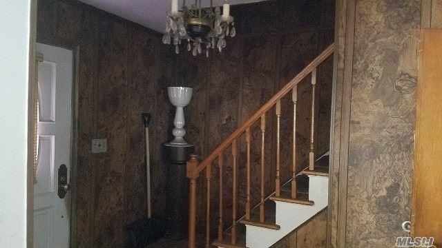 492 Pershing Boulevard Property Photo 7