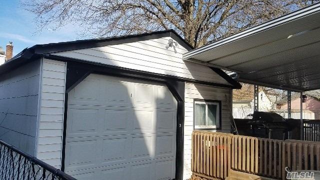 492 Pershing Boulevard Property Photo 10