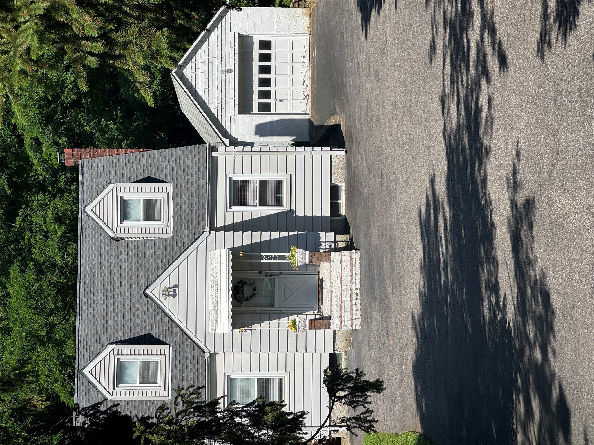 92 Lincoln Blvd