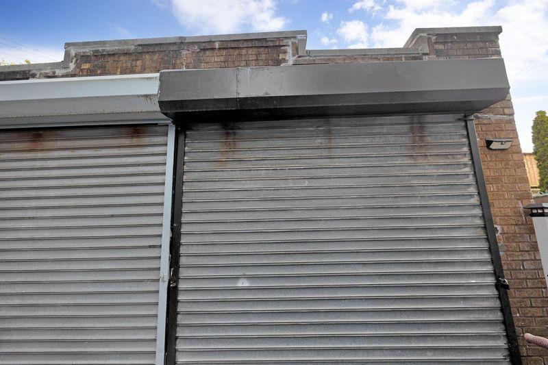 6018 Bleecker Street Property Photo 3