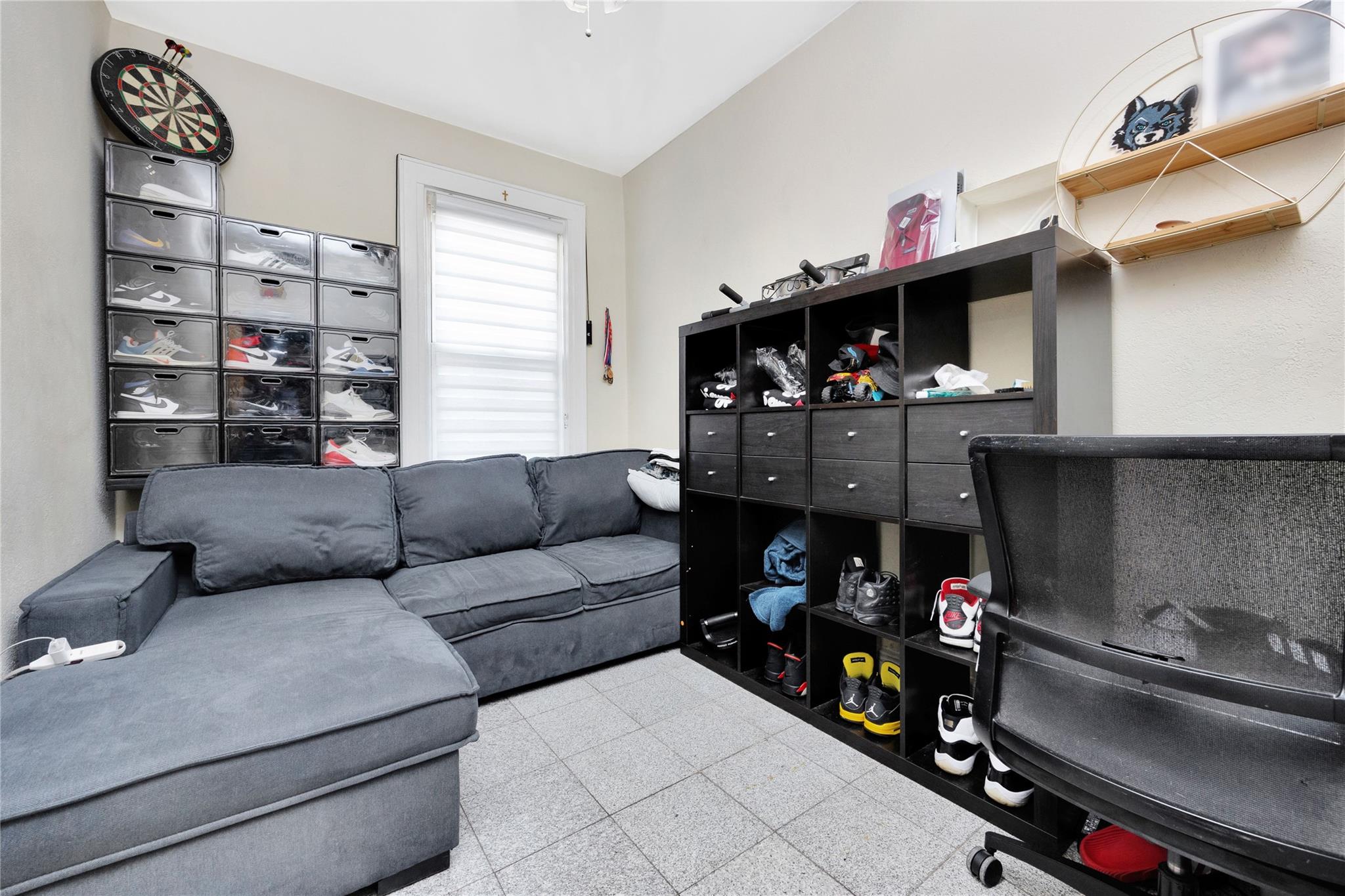 6018 Bleecker Street Property Photo 12