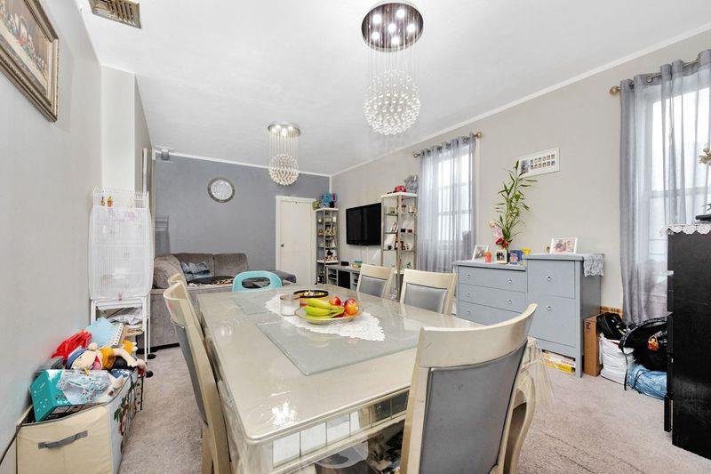 6018 Bleecker Street Property Photo 16