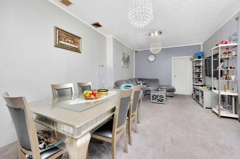 6018 Bleecker Street Property Photo 17