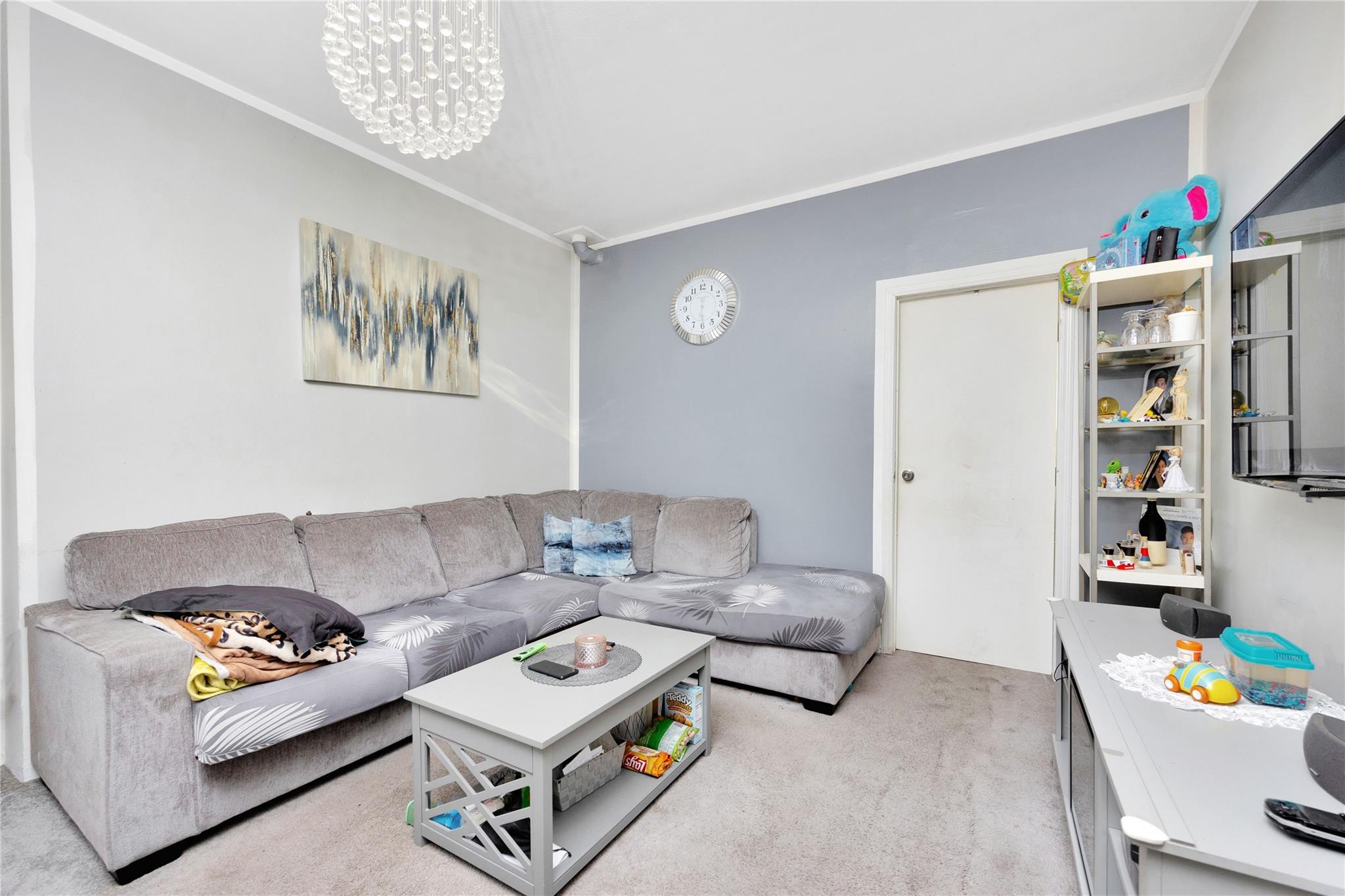 6018 Bleecker Street Property Photo 19