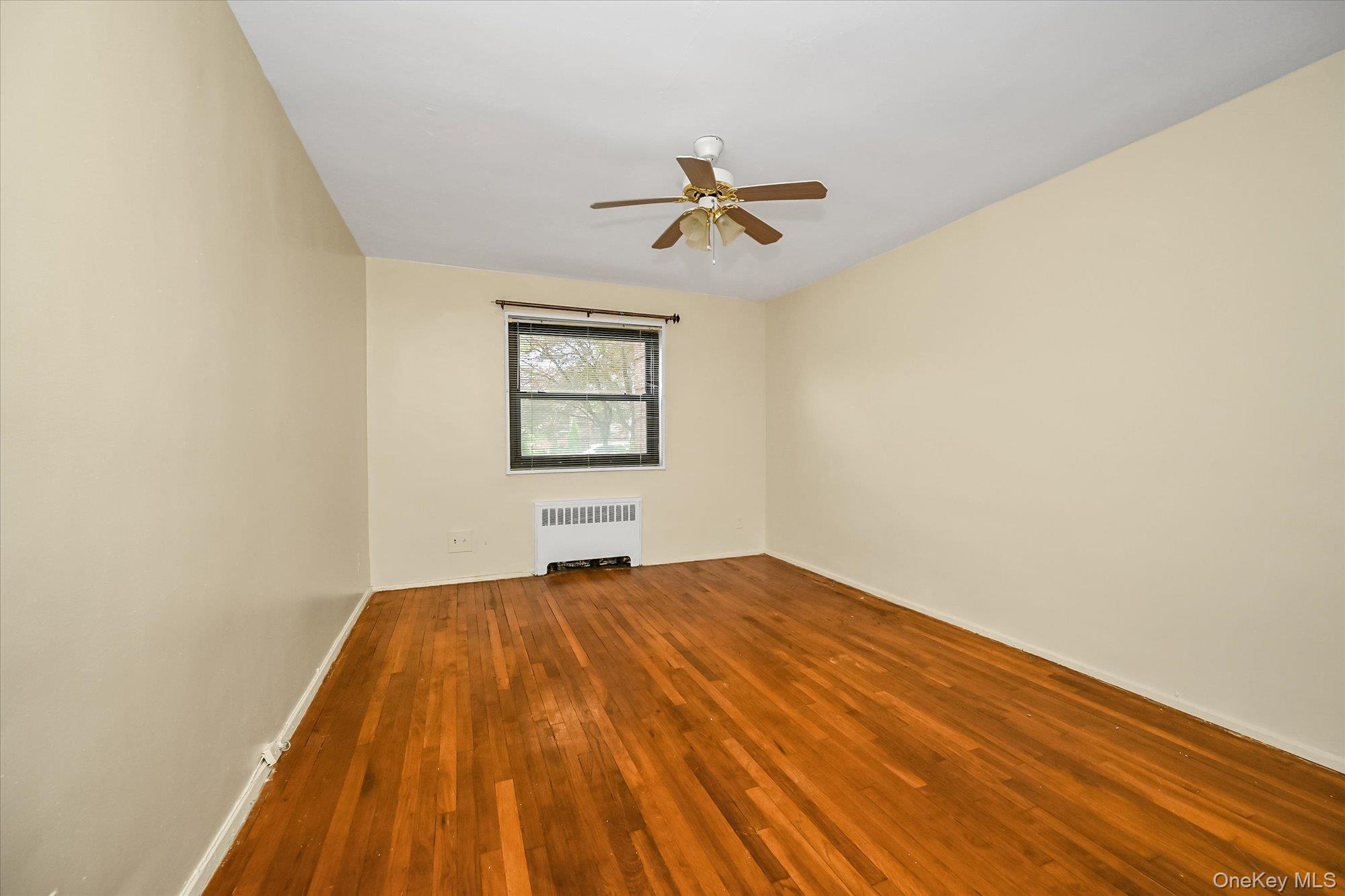 16-01 160th Street 6-279 Property Photo 9