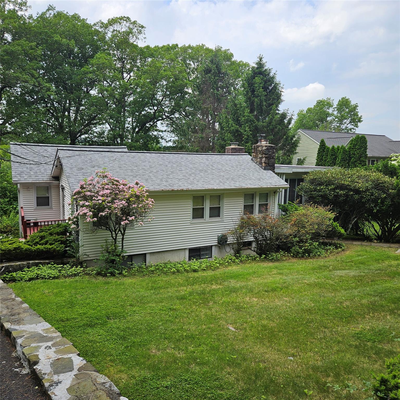 50 Mcgregor Lane Property Photo 1
