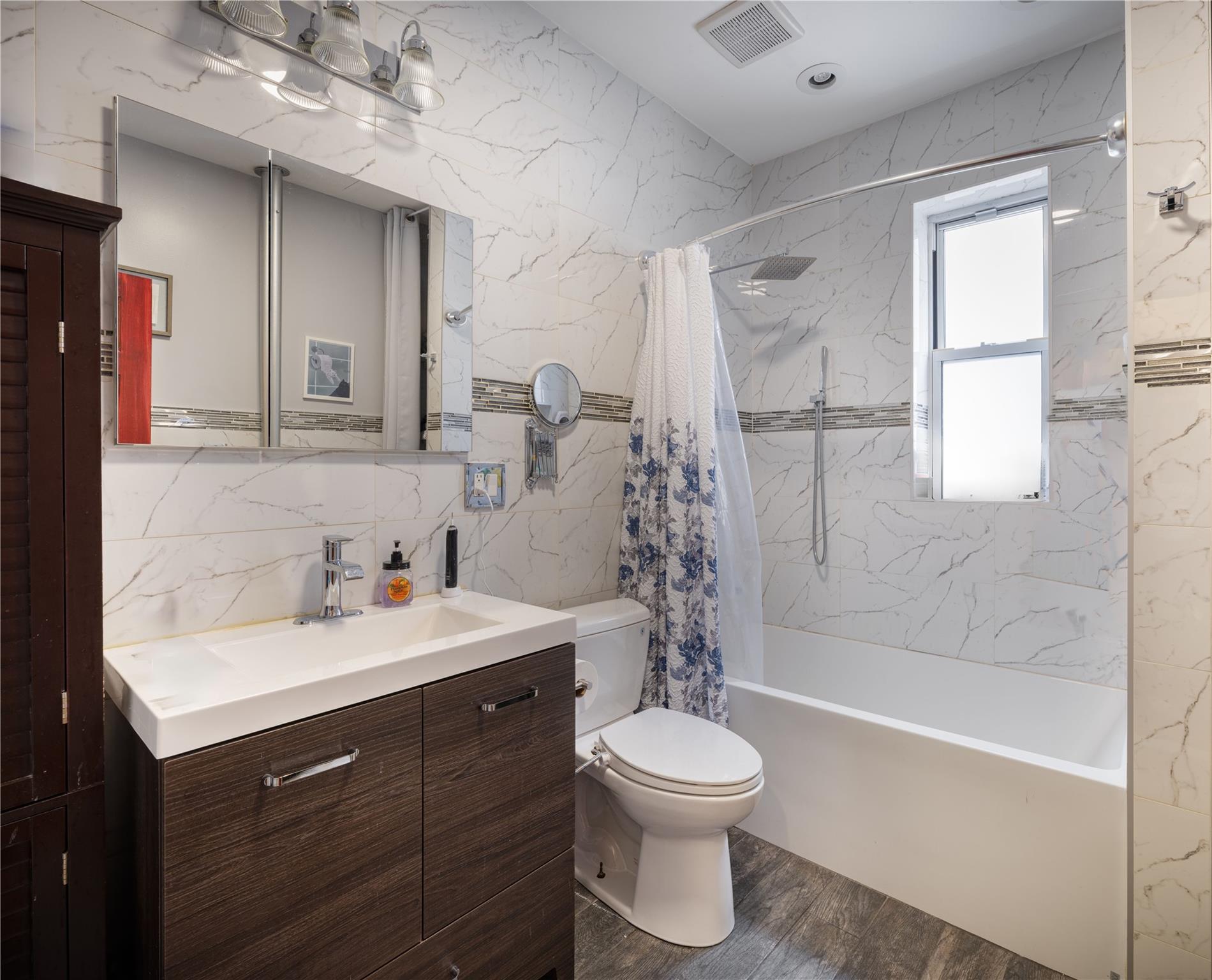 1840 21st Drive Property Photo 5