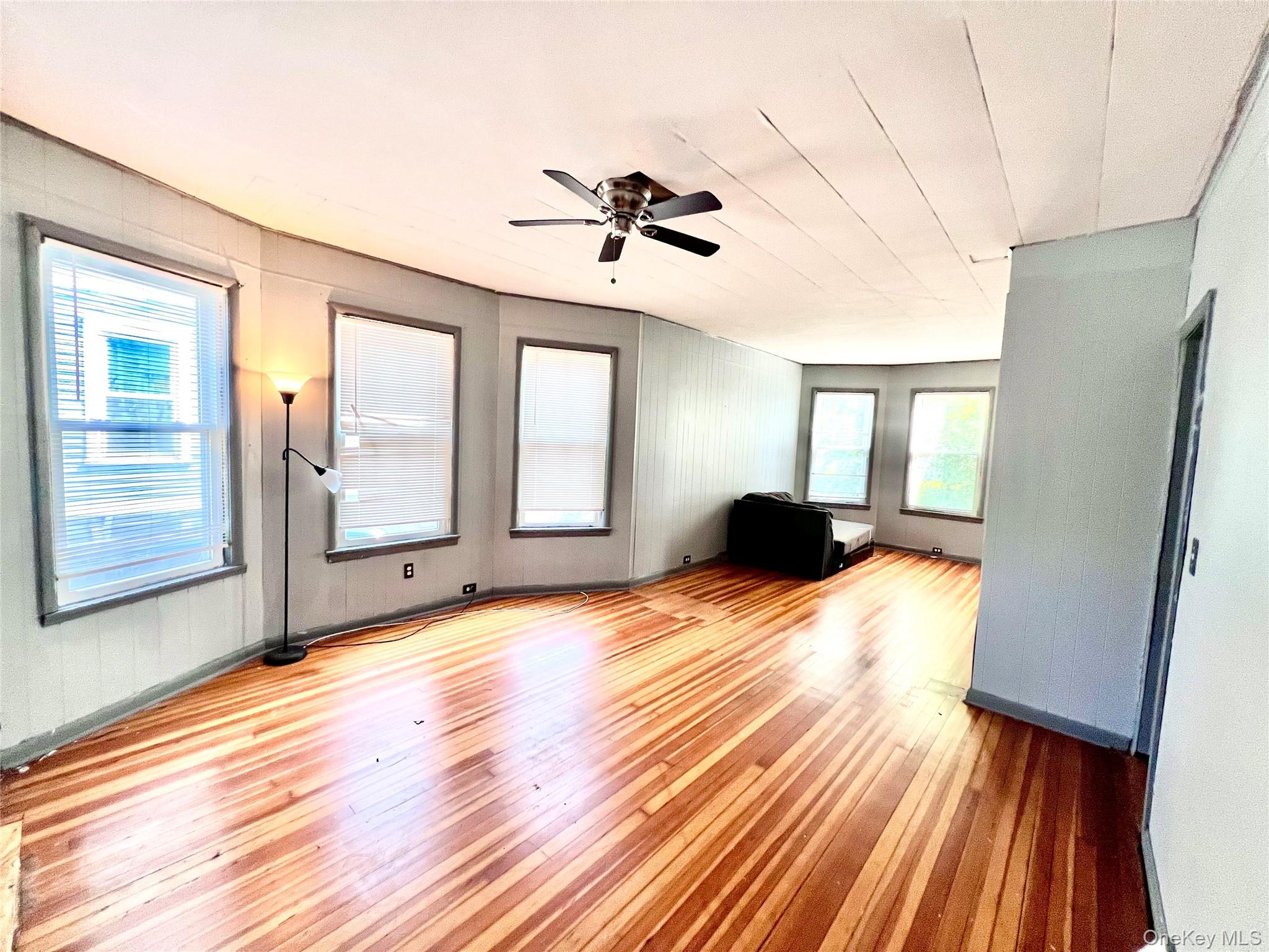 89 S Cherry Street Property Photo 11