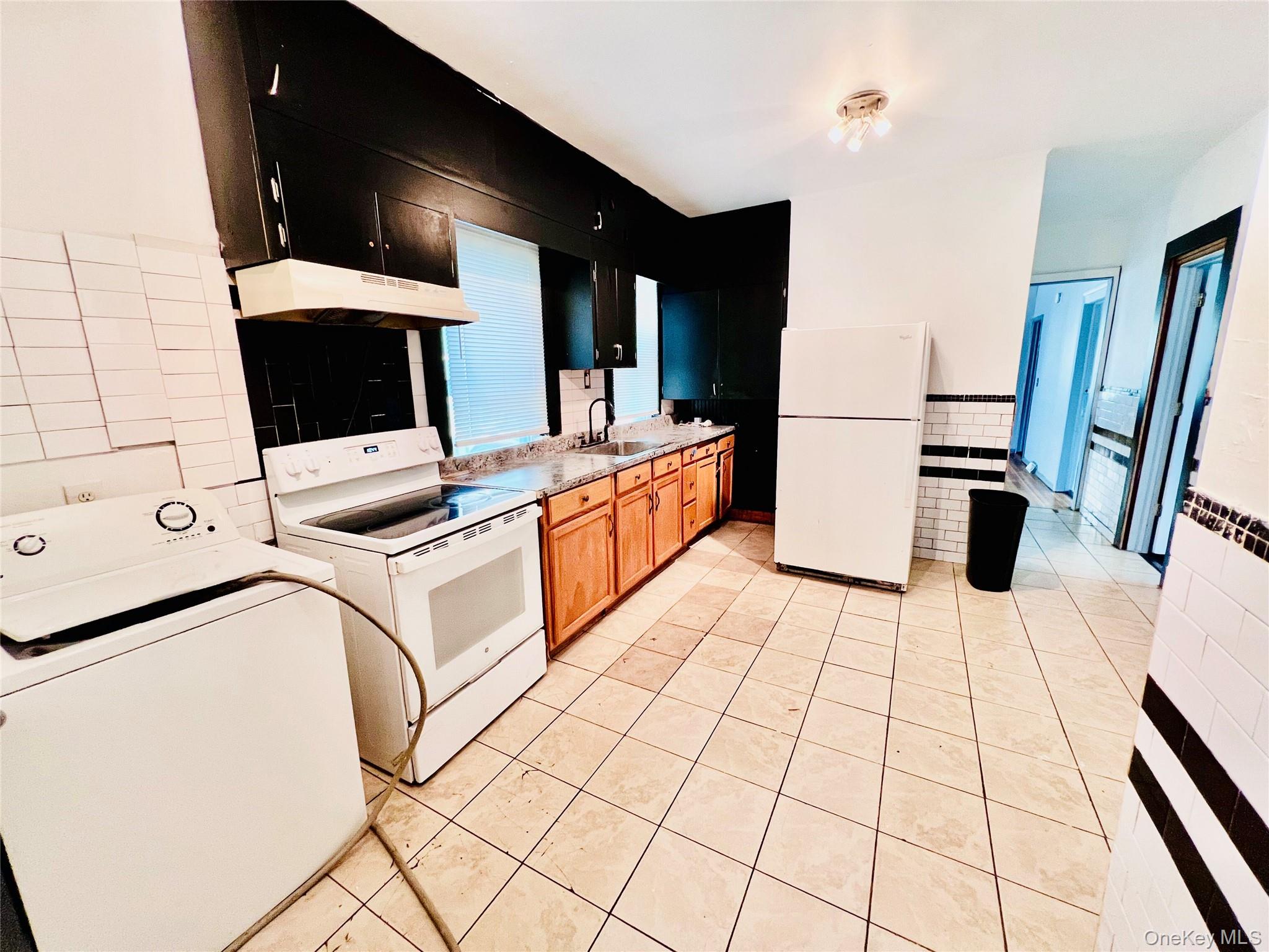 89 S Cherry Street Property Photo 13