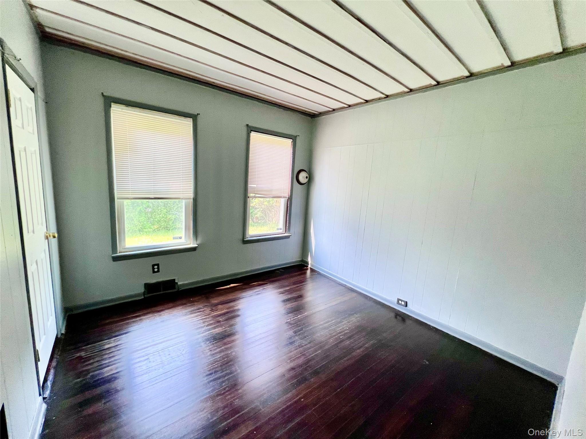 89 S Cherry Street Property Photo 17