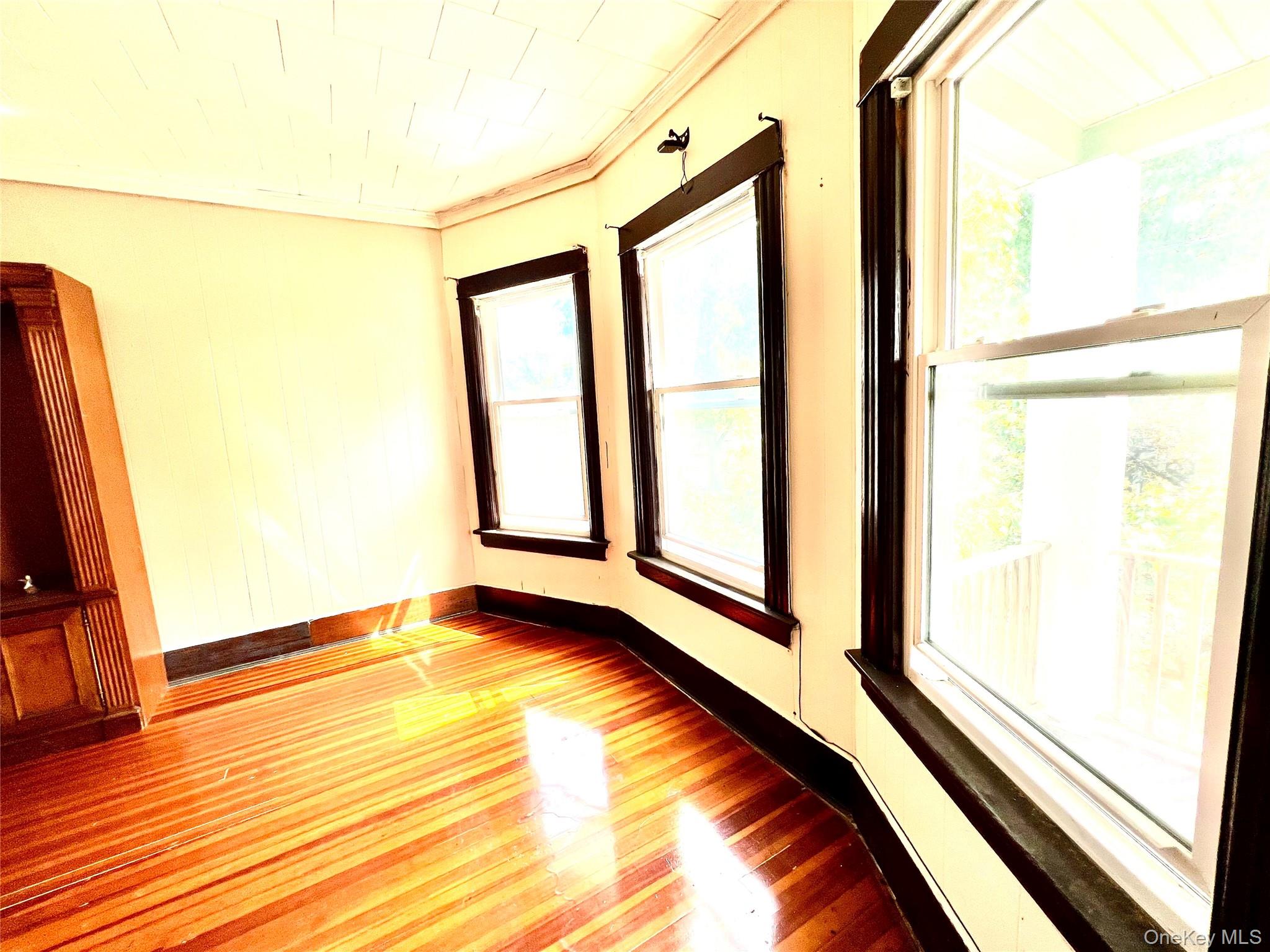 89 S Cherry Street Property Photo 23