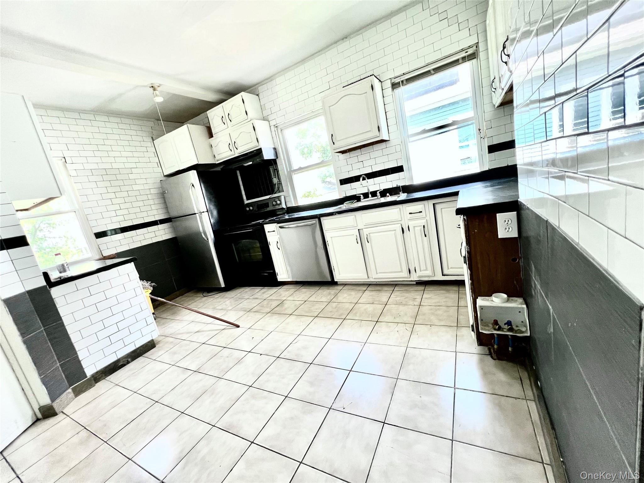 89 S Cherry Street Property Photo 26