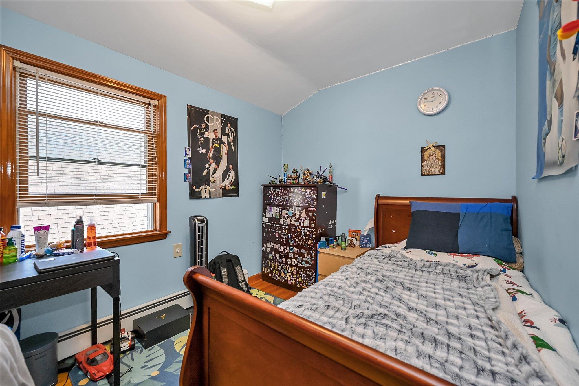 4539 192nd Street Property Photo 9