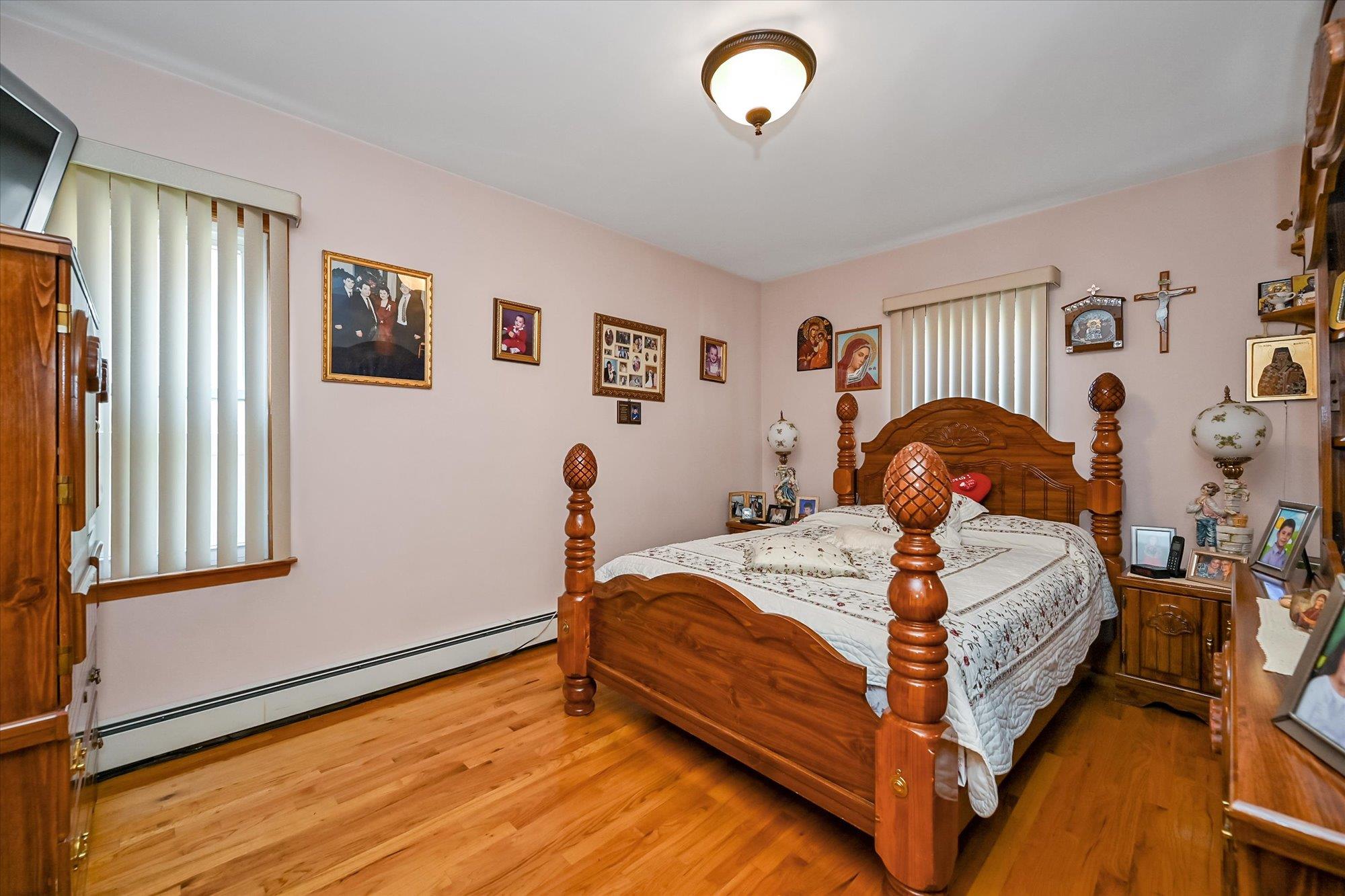 4539 192nd Street Property Photo 15