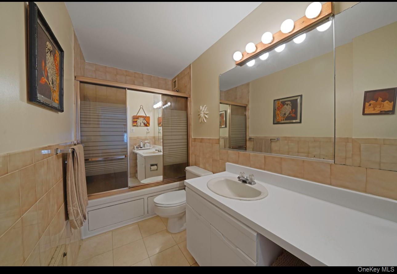 360 Shore Road 4b Property Photo 24