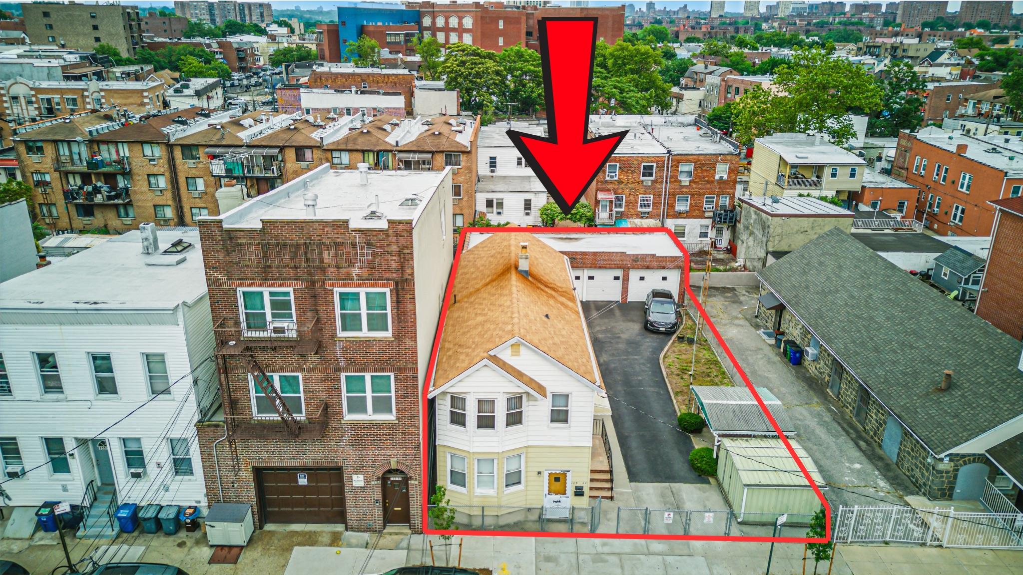 10364 52nd Avenue Property Photo 1