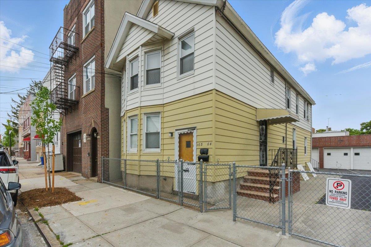 10364 52nd Avenue Property Photo 3