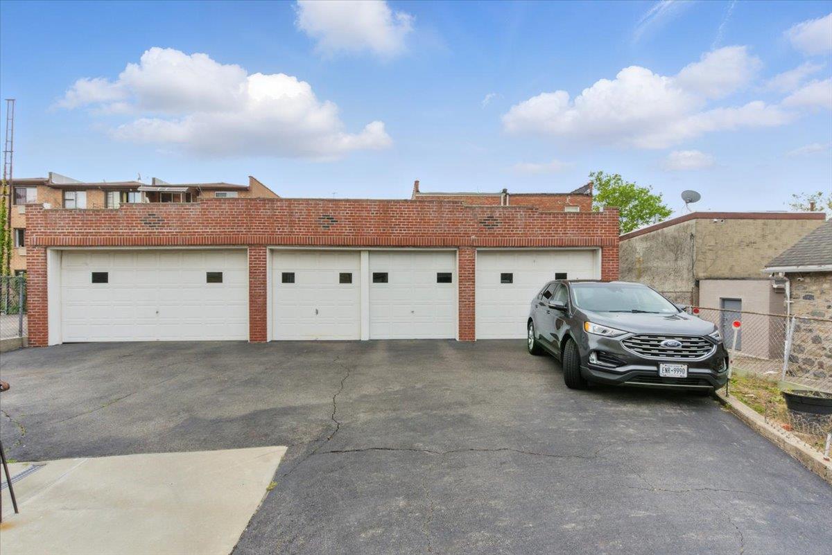 10364 52nd Avenue Property Photo 5