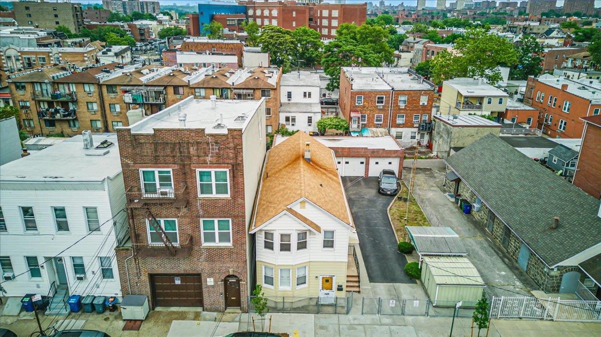 10364 52nd Avenue Property Photo 23