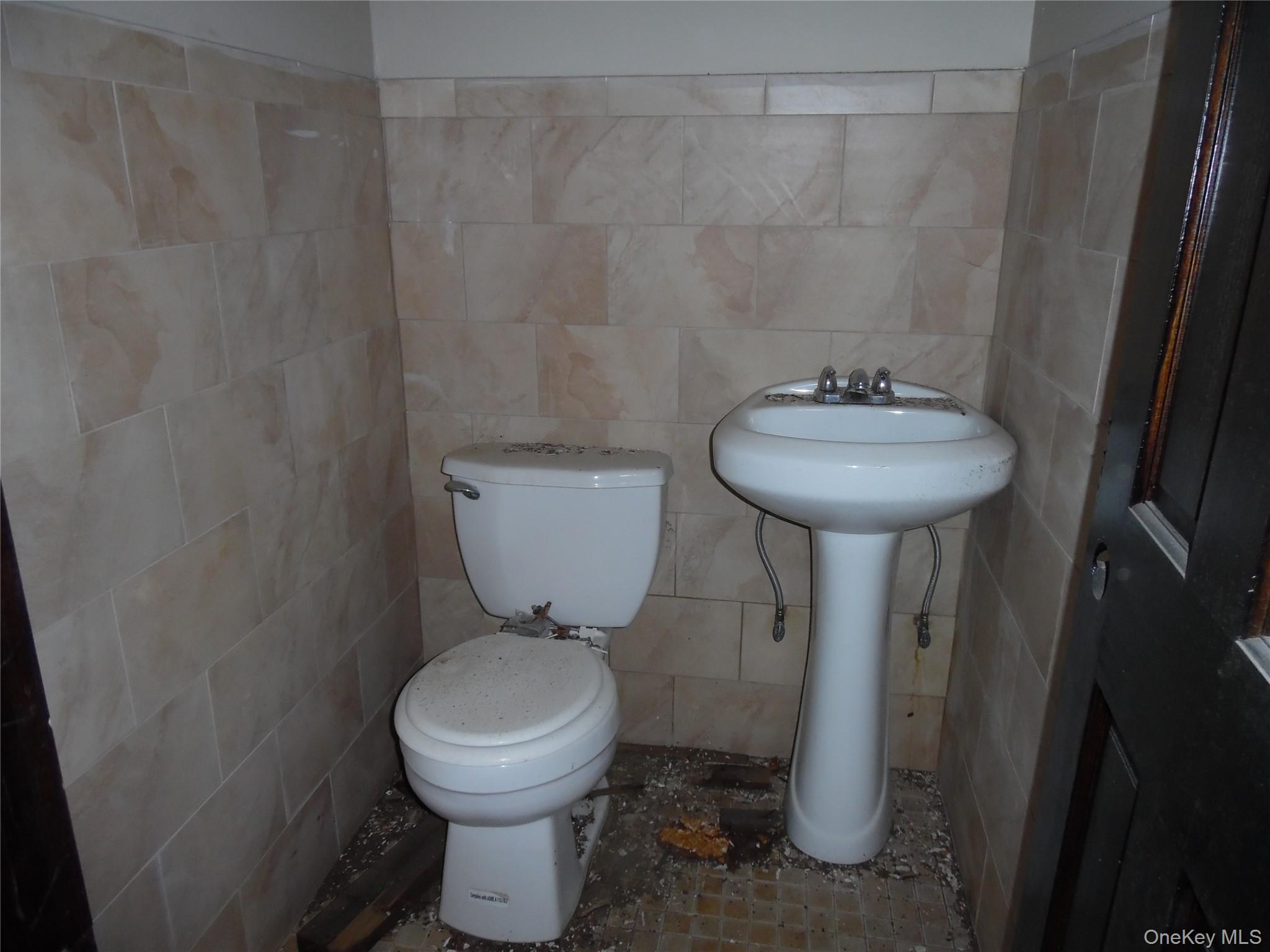 5 Bank St Property Photo 19
