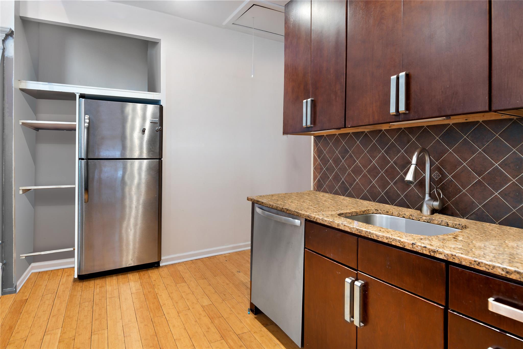 4318 Edson Avenue Property Photo 5