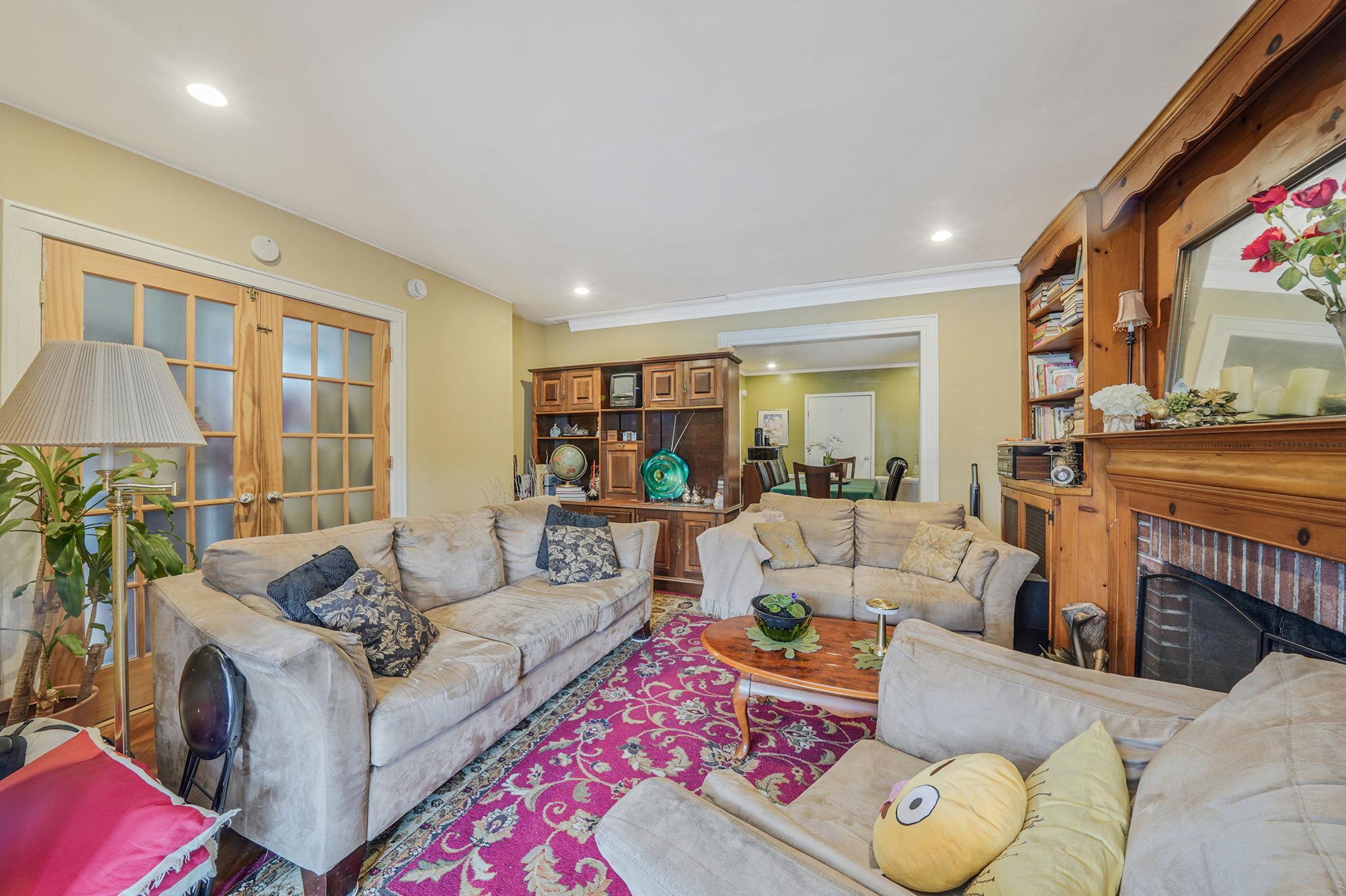 8511 169th Street Property Photo 6