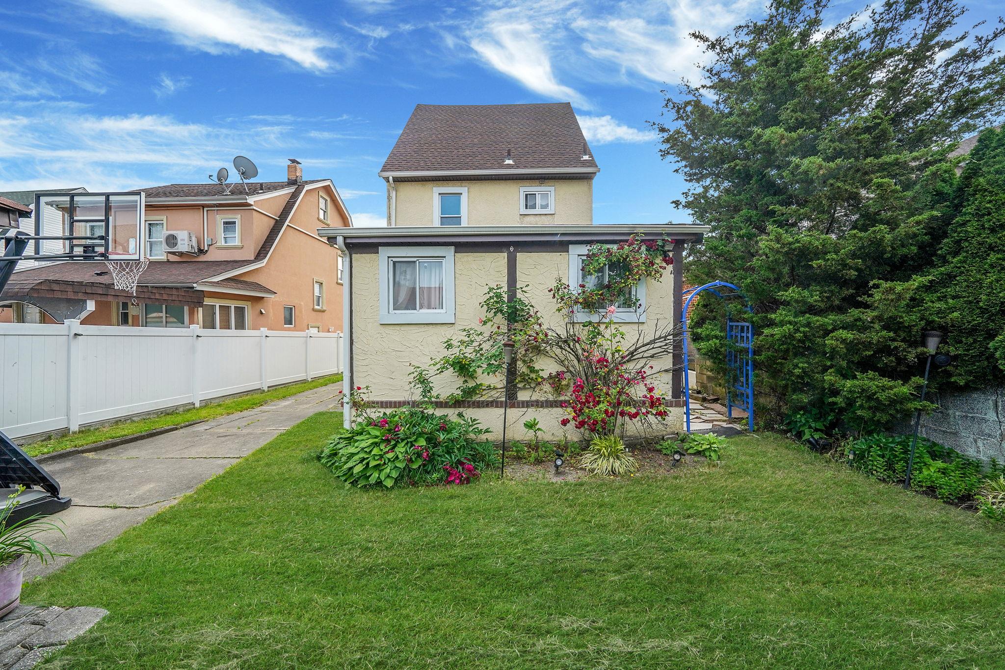 8511 169th Street Property Photo 30