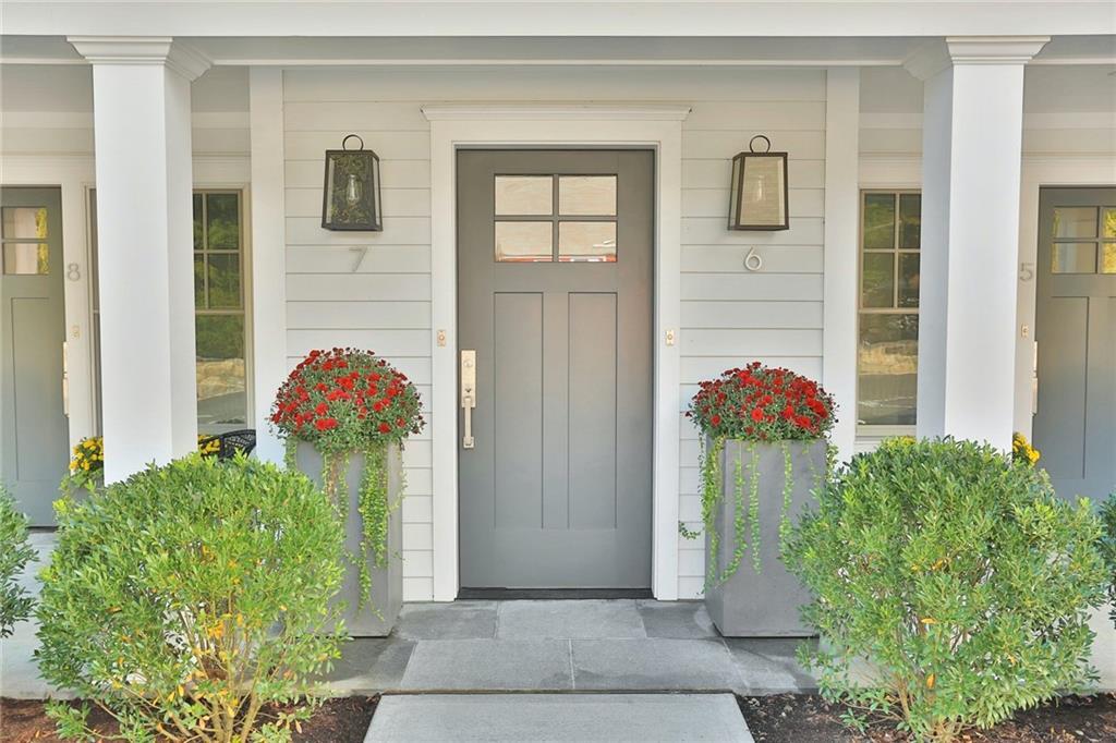 470 Main Street 11 Property Photo 1