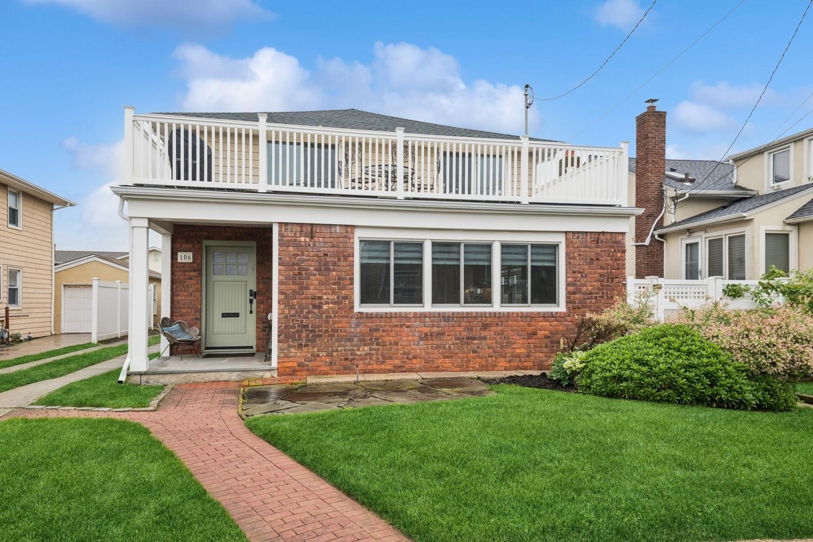 106 Maple Boulevard Property Photo 2