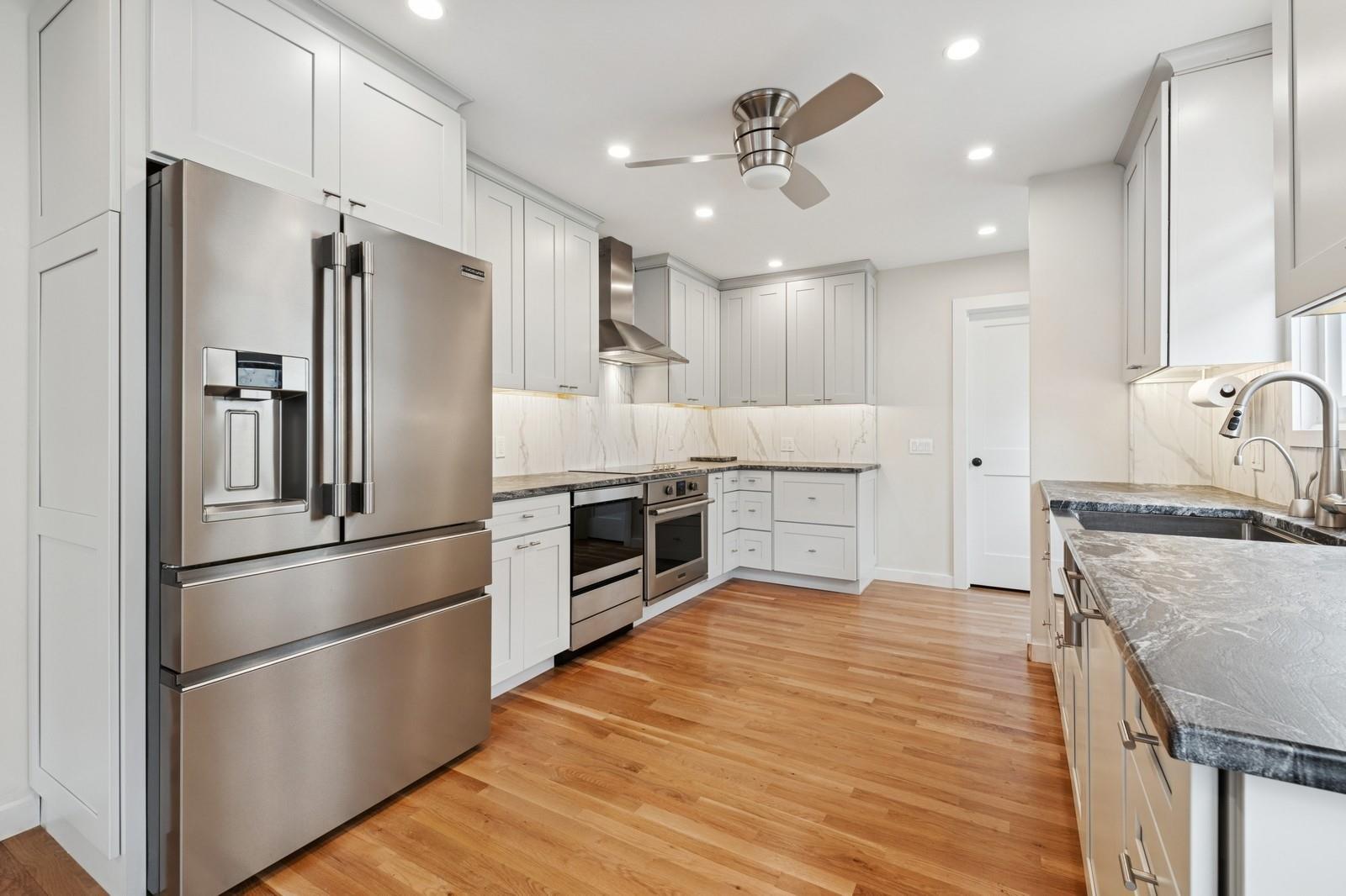 106 Maple Boulevard Property Photo 4