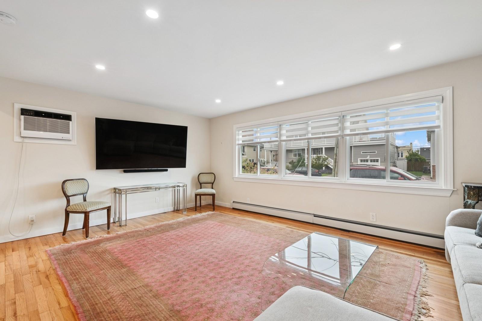 106 Maple Boulevard Property Photo 10