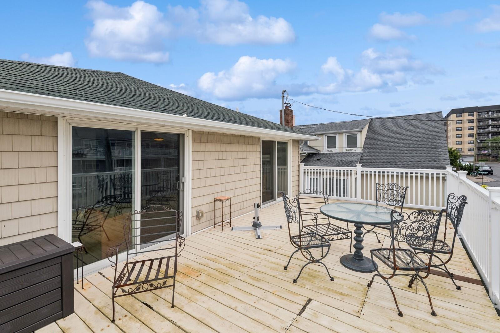 106 Maple Boulevard Property Photo 26